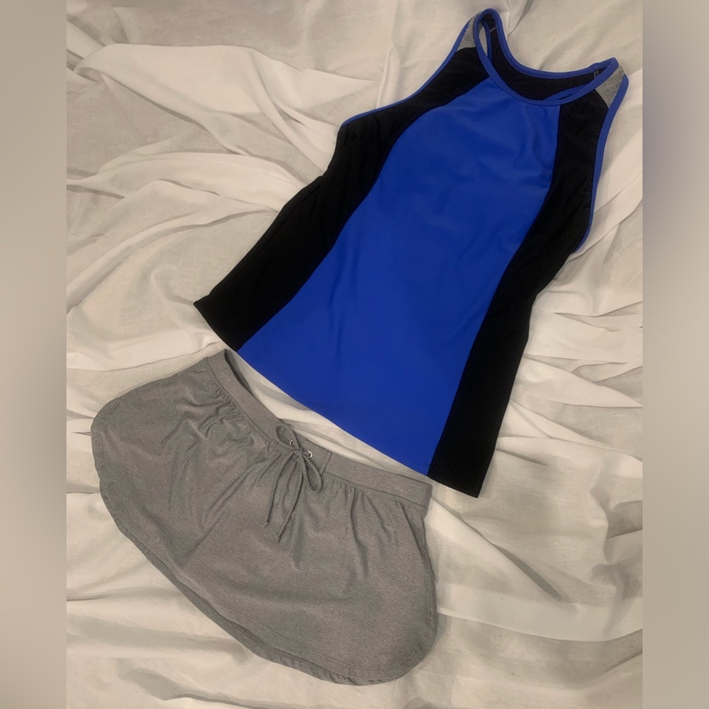 New Kinesis 2pc top/skort set, black/gray with blue accents, women’s small
